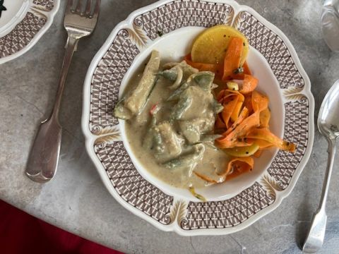 Mange on the Move Thai green chicken curry