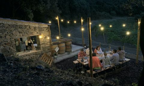 The restaurant in Dom du Meteore's crater