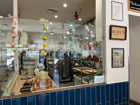 Ruby's bakery, Lodi