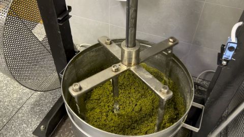 Kocbek - mixing the mash with water