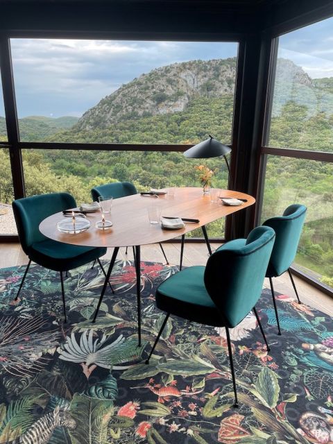 Aponem chairs and view