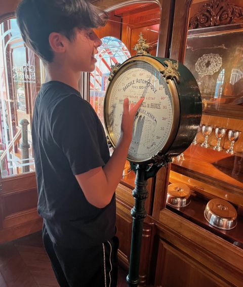 Ancient weighing machine