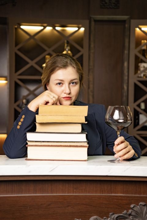 Maryna, Ukrainian sommelier