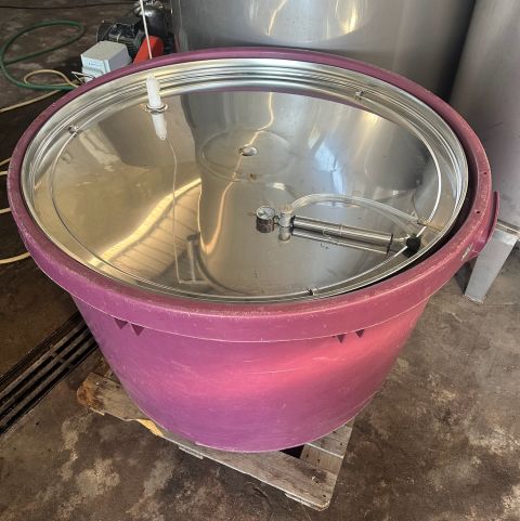 Plastic fermenter